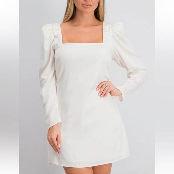 Danielle Bernstein Womens Ivory Cut out Pouf Square Neck Top Size M - Picture 3 of 13